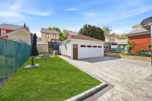 88-38 78th Ave, Glendale, NY 11385 - Photo 21
