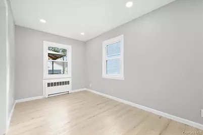 161 Stokes Avenue, Freeport, NY 11520 - Photo 7