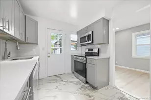 161 Stokes Ave, Freeport, NY 11520 - Photo 9