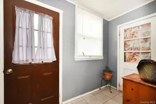 403 Oak St, Copiague, NY 11726 - Photo 19