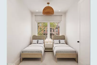 233 Vernon Avenue, Brooklyn, NY 11206 - Photo 13