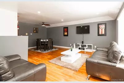 13745 Bedell Street, Springfield Gardens, NY 11413 - Photo 11