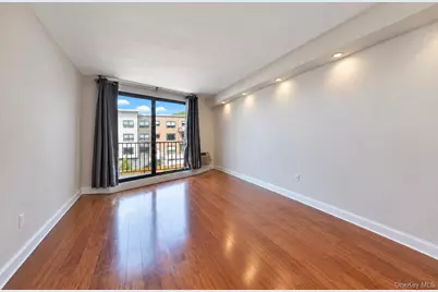 1155 Warburton Avenue #3Y, Yonkers, NY 10701 - Photo 5