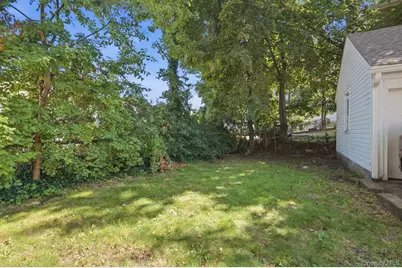 48 Robertson Avenue, White Plains, NY 10606 - Photo 23