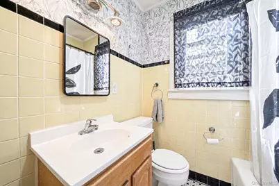 78 E 17th Street, Huntington Station, NY 11746 - Photo 9