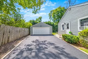 78 E 17th St, Huntington Station, NY 11746 - Photo 19