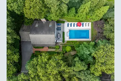 37 Barnes Avenue, East Hampton, NY 11937 - Photo 3