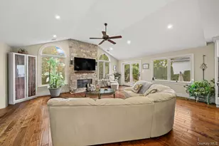 14 Kay St, Jericho, NY 11753 - Photo 13