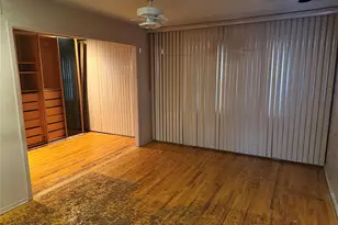 62-75 Douglaston Pkwy, Little Neck, NY 11362 - Photo 11