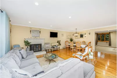 146 Elm Street, Ronkonkoma, NY 11779 - Photo 11