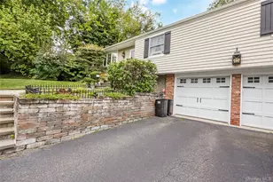 146 Elm St, Ronkonkoma, NY 11779 - Photo 3