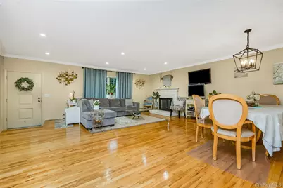 146 Elm Street, Ronkonkoma, NY 11779 - Photo 15