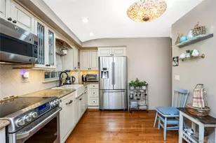 146 Elm St, Ronkonkoma, NY 11779 - Photo 9