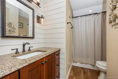 146 Elm Street, Ronkonkoma, NY 11779 - Photo 21
