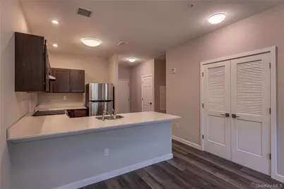 87 N Chestnut Street #206, New Paltz, NY 12561 - Photo 3