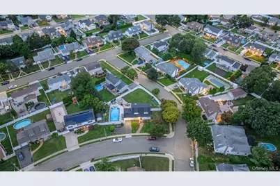 28 Willow Drive, Massapequa Park, NY 11762 - Photo 35