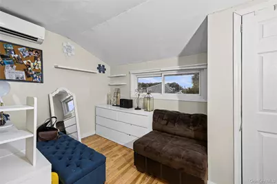 28 Willow Drive, Massapequa Park, NY 11762 - Photo 23
