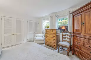 554 Wheeler Rd, Hauppauge, NY 11788 - Photo 15