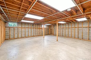 554 Wheeler Rd, Hauppauge, NY 11788 - Photo 29