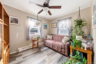 121 N Delaware Ave, Lindenhurst, NY 11757 - Photo 23