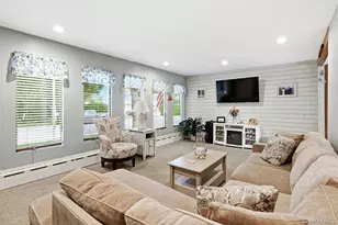 121 N Delaware Ave, Lindenhurst, NY 11757 - Photo 9
