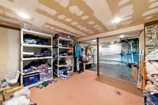 121 N Delaware Ave, Lindenhurst, NY 11757 - Photo 25