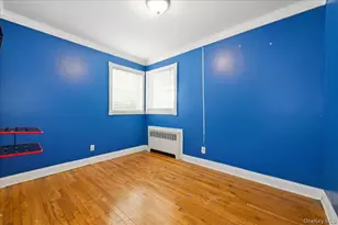 439 39th St, Lindenhurst, NY 11757 - Photo 15