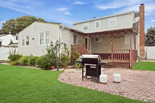 439 39th St, Lindenhurst, NY 11757 - Photo 43