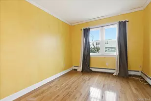439 39th St, Lindenhurst, NY 11757 - Photo 21