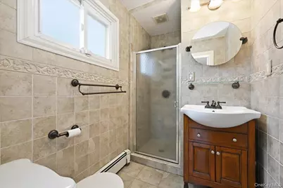 439 39th Street, Lindenhurst, NY 11757 - Photo 23