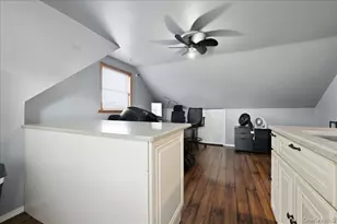 439 39th St, Lindenhurst, NY 11757 - Photo 27