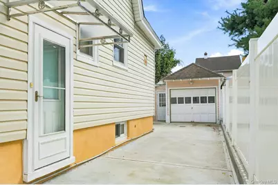 258 Liberty Avenue, Westbury, NY 11590 - Photo 3