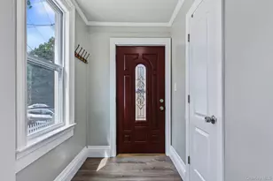 258 Liberty Ave, Westbury, NY 11590 - Photo 7