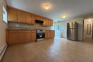 624 W Beech St, Long Beach, NY 11561 - Photo 3