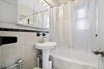2271 Knapp Street #5D, Brooklyn, NY 11229 - Photo 19