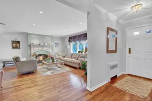 506 Nassau Pl, Garden City, NY 11530 - Photo 5
