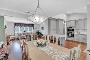 506 Nassau Pl, Garden City, NY 11530 - Photo 11
