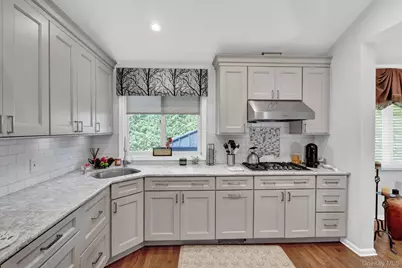 506 Nassau Place, Garden City, NY 11530 - Photo 15