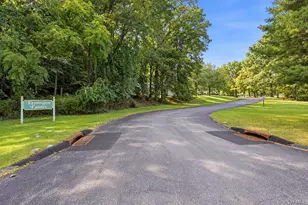 1452 Iroquois St, Shrub Oak, NY 10588 - Photo 25