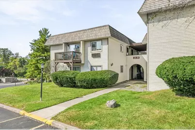 25 Village Park Drive #2D, Fishkill, NY 12524 - Photo 3