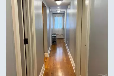 548 S Strong Avenue, Lindenhurst, NY 11757 - Photo 17