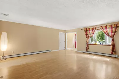 1726 Wad Riv Mnrvl Road, Wading River, NY 11792 - Photo 7