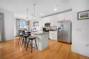 228 Marina Pointe Dr, East Rockaway, NY 11518 - Photo 3