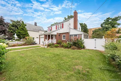 30 Fairview Boulevard, Hempstead, NY 11550 - Photo 3