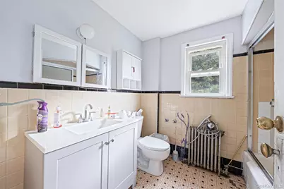 30 Fairview Boulevard, Hempstead, NY 11550 - Photo 19