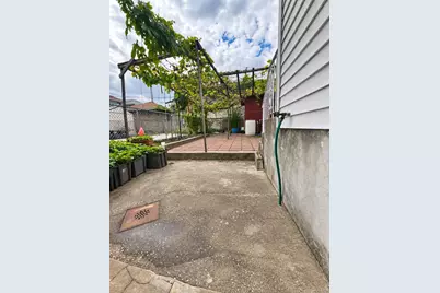 6112 37th Avenue, Woodside, NY 11377 - Photo 21