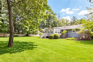 80 Evergreen Ln, Patchogue, NY 11772 - Photo 19