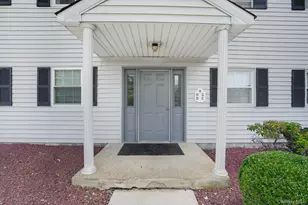 8 Ivy Ct, Fishkill, NY 12524 - Photo 3