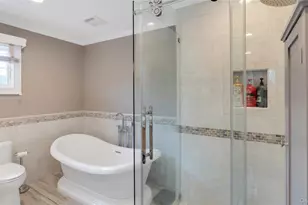 148 Wyandanch Ave, Babylon, NY 11702 - Photo 23
