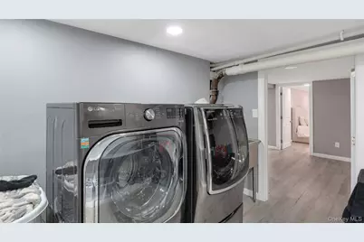 148 Wyandanch Avenue, Babylon, NY 11702 - Photo 29